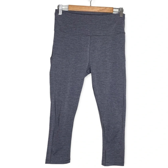 Athleta SuperSonic Heather Gray Ultimate Stash Pocket Capri Pants Size Small - Picture 2 of 12